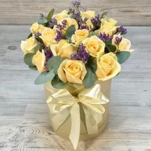 Моменты любви и радости - Коробка с цветами