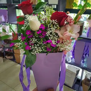 Любовь и радость стиля - Коробка с цветами
