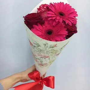 История любви смешанного цветка - Букет цветов