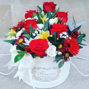 Flowers and love - Box with flowers