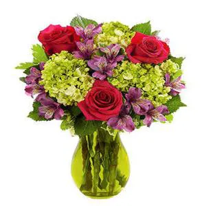 Simple and sweet joy - Flowers in vase