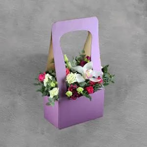 Яркие мысли в коробке - Коробка с цветами