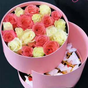 Красочная и красивая гармония - Коробка с цветами