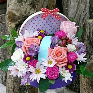 Special moment in love - Box with flowers