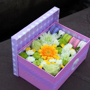 Choice of senses - Box with flowers