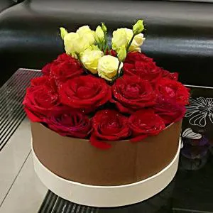 Яркие цветы - Коробка с цветами