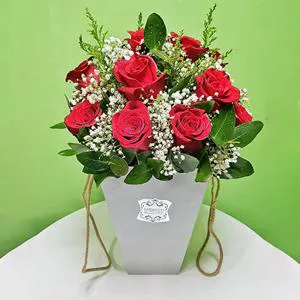 In love - Box with flowers