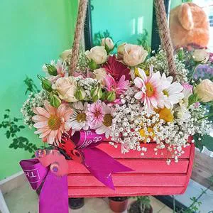 Love thought - Wooden box with flowers