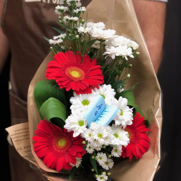 flower-delivery-calgary-413103474.jpg