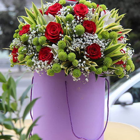 flower-delivery-cali-788857087.jpg