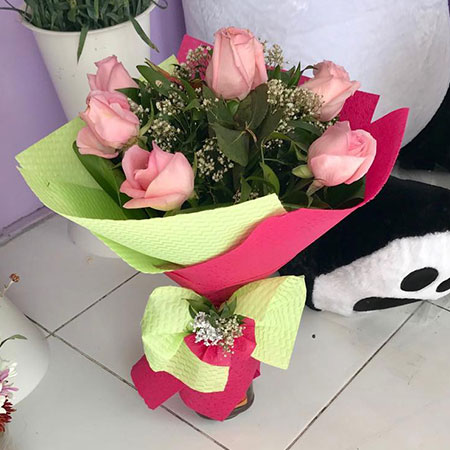 flower-delivery-perth-514506935.jpg