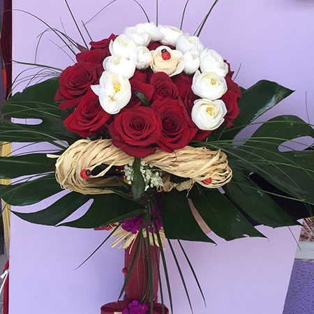 flower-delivery-sydney-641300703.jpg