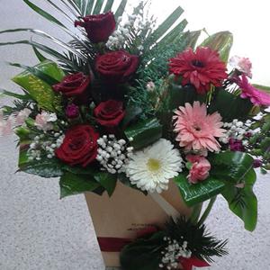 Sevgilərimlə - Qutuda güllər