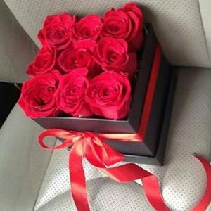 Rəngarəng rəqs - Qutuda güllər