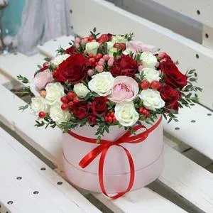 Colorful feelings - Box with flowers