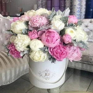 Разноцветные цветы - Цветы в коробке