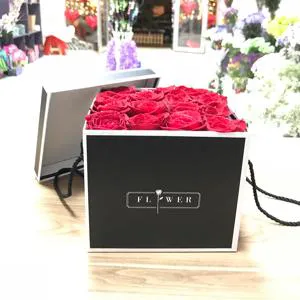 Elegant thought - Box with flowers