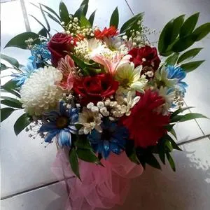 Elegant thought - Box with flowers