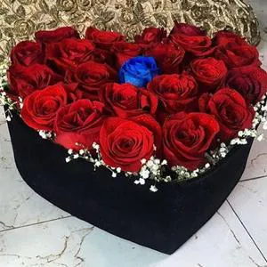 Joy - Box with flowers