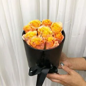 Радость и гармония - Коробка с цветами