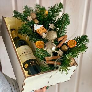 Новогодняя красавица - Новогодние букеты