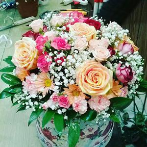 The special taste of love - Box with flowers