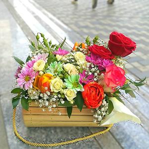 Thoughts - Wooden box with flowers