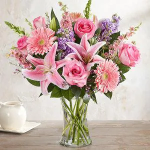 Bright story - Flowers in vase